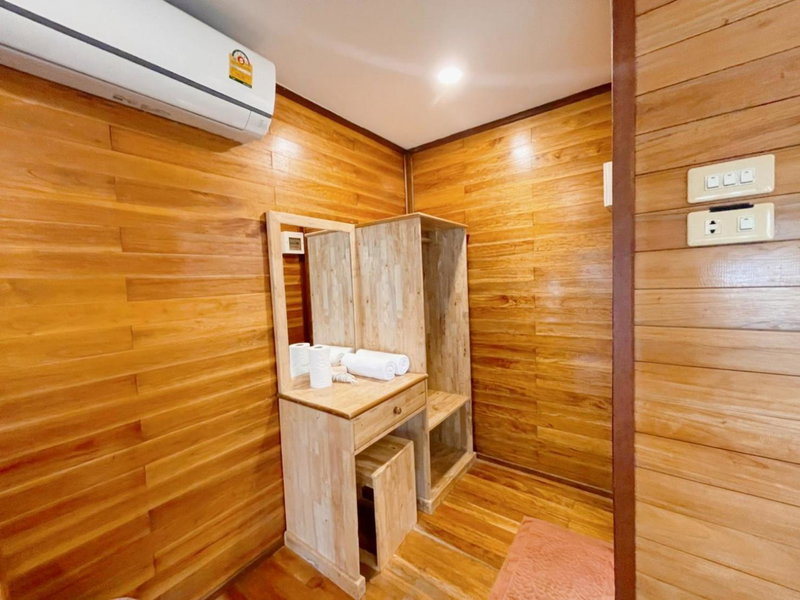 High Life Bungalow, Haad Yao, Thailand