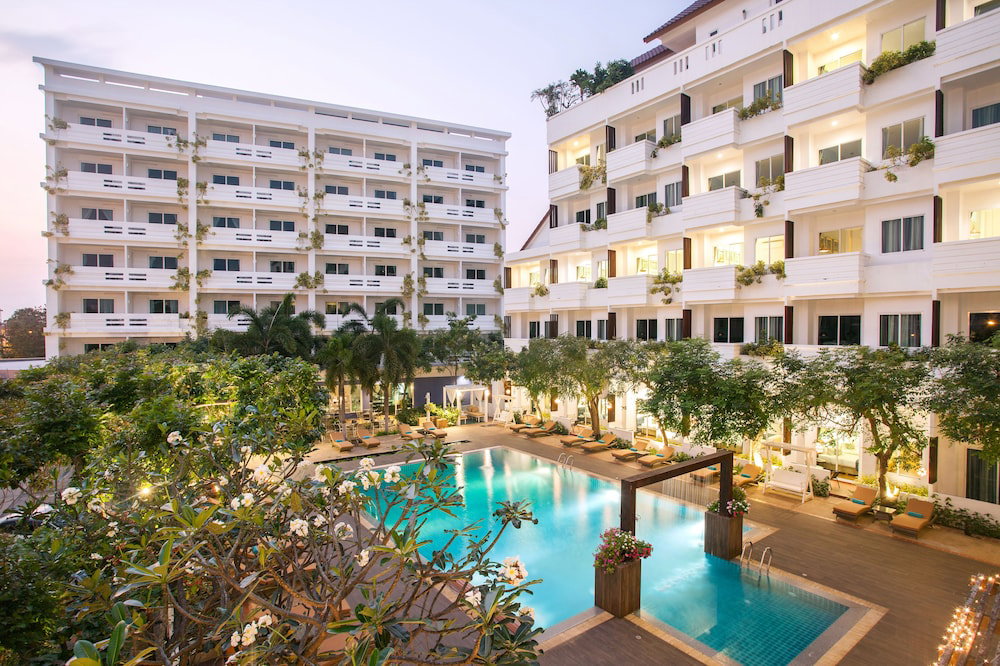 Hotel · Hill Fresco, Pattaya