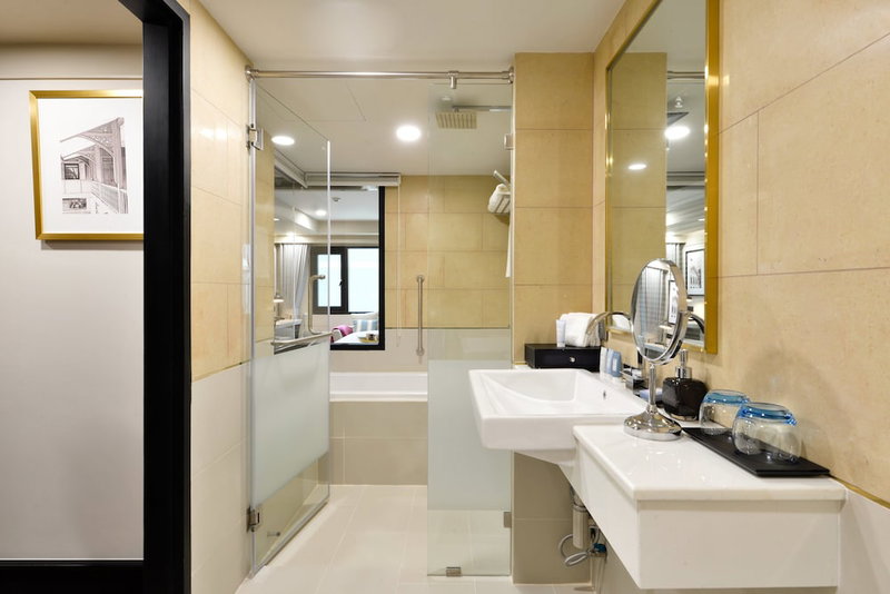 Oakwood Hotel & Residence Bangkok, Bangkok, Thailand