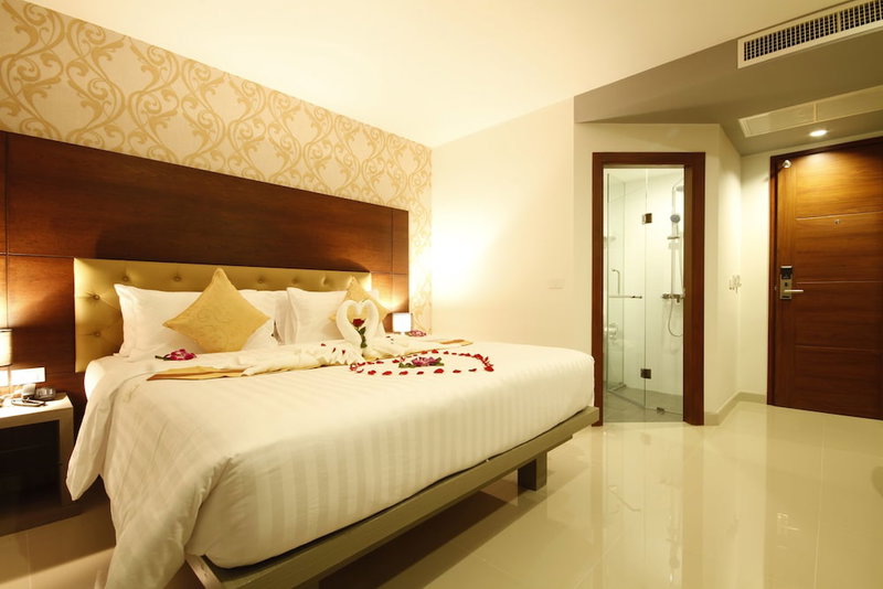 Hemingways Silk Hotel, Kathu, Thailand