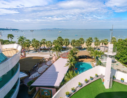 The Cruise Hotel, Pattaya, Thailand