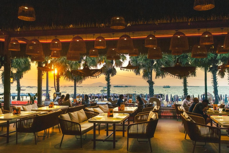The Cruise Hotel, Pattaya, Thailand