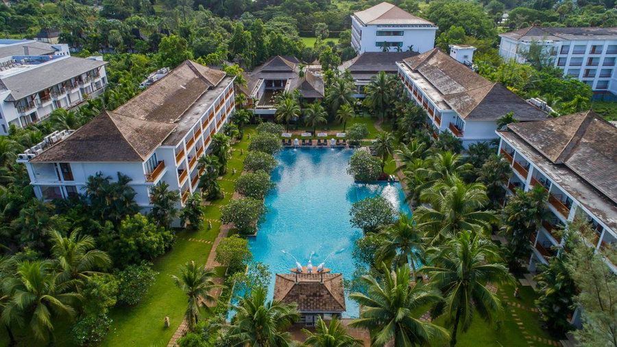 Naithonburi Beach Resort, Kathu, Thailand