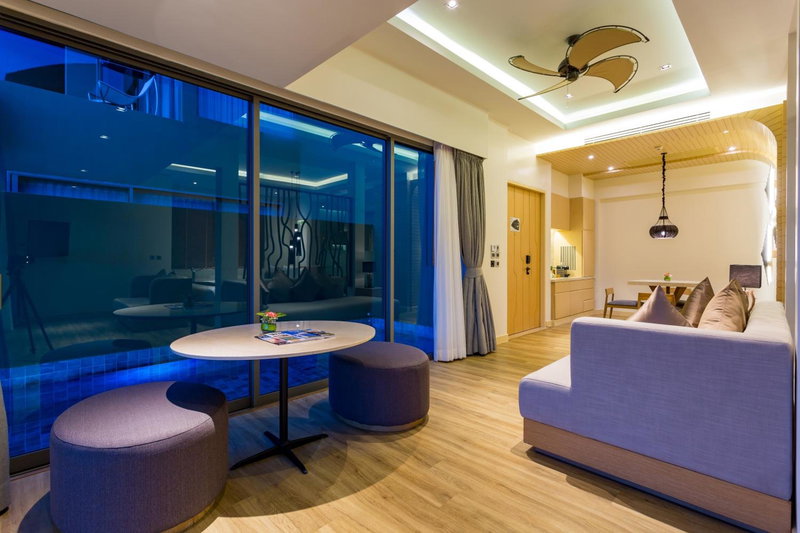 Crest Resort & Pool Villas, Kathu, Thailand