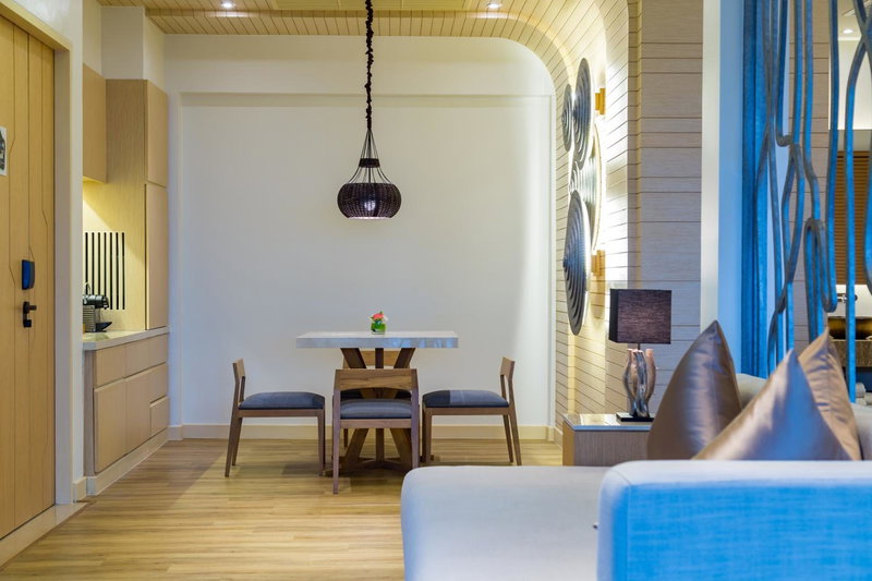 Crest Resort & Pool Villas, Kathu, Thailand