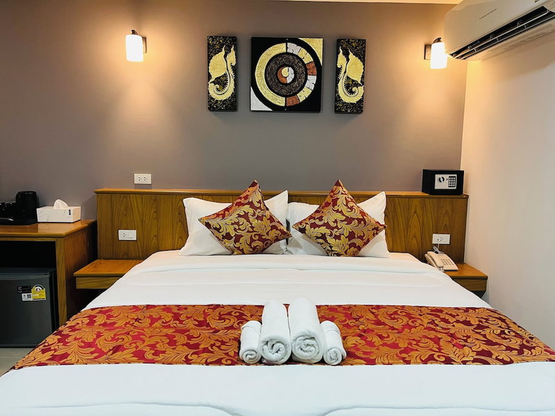 Top High Airport Link Hotel, Makkasan, Thailand