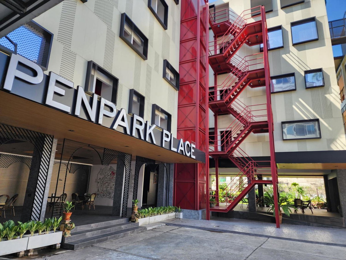 Hotel · Penpark Place, Bangkok