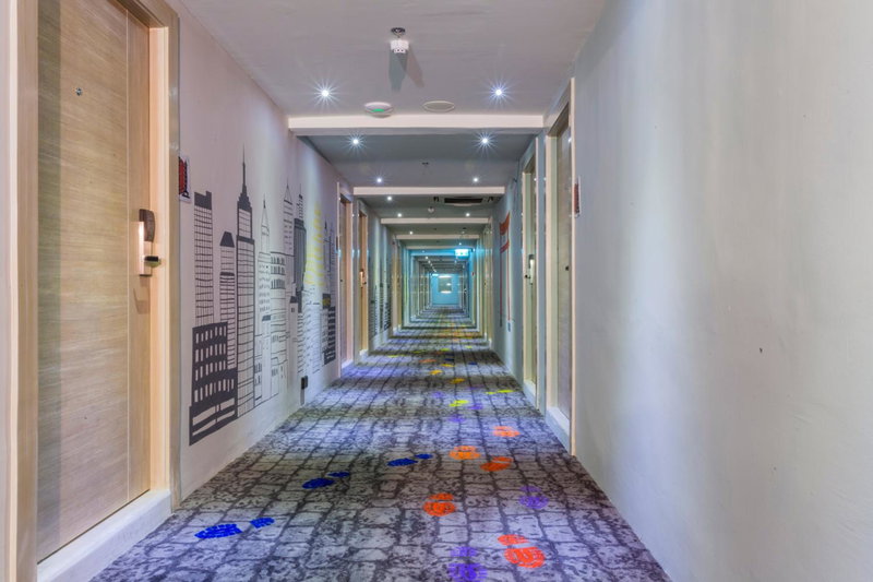 Ibis Styles Bangkok Sukhumvit 50, Makkasan, Thailand