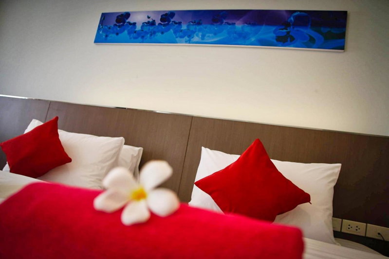 Scandia Beach Hotel - Soi 7 Best Location - 200m to Beach next to Food Market, Pattaya, Thailand