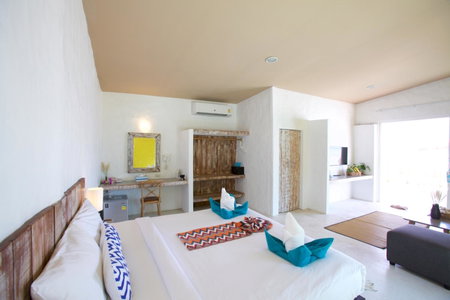 Lime N Soda Beachfront Resort, Ko Samui, Thailand