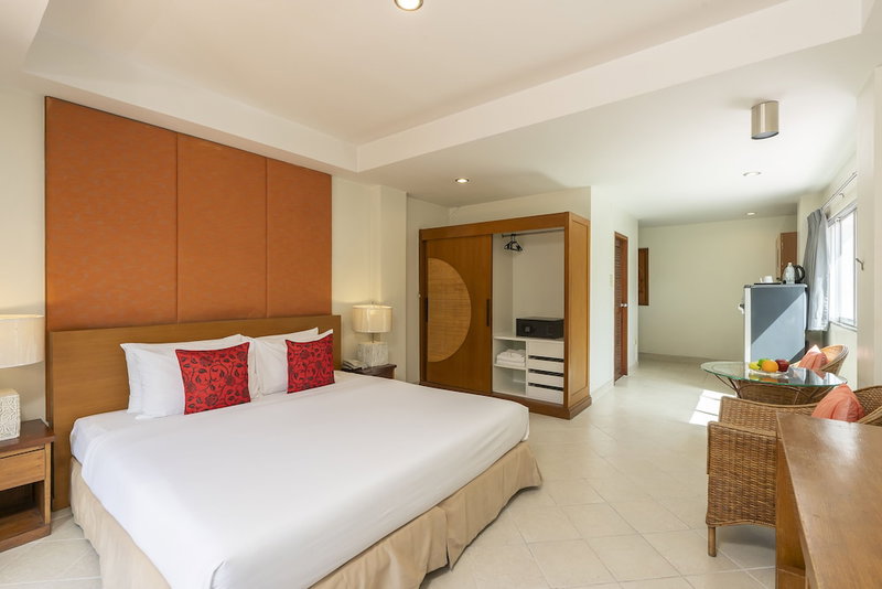 Bella Villa Pattaya 3rd Road, Pattaya, Thailand
