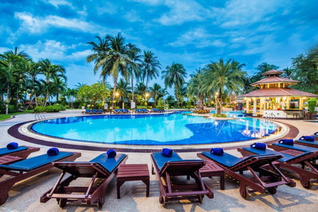 Cholchan Pattaya Beach Resort - SHA Extra Plus, Bang Lamung, Thailand