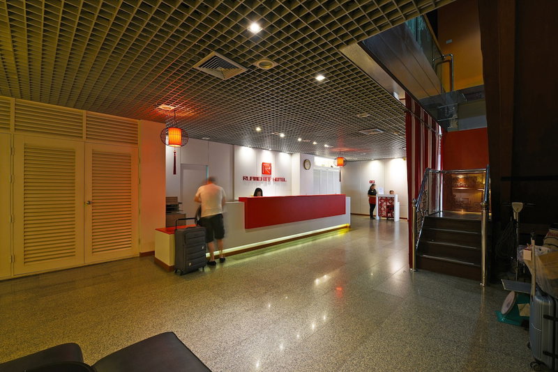 Ruamchitt Plaza Hotel, Makkasan, Thailand