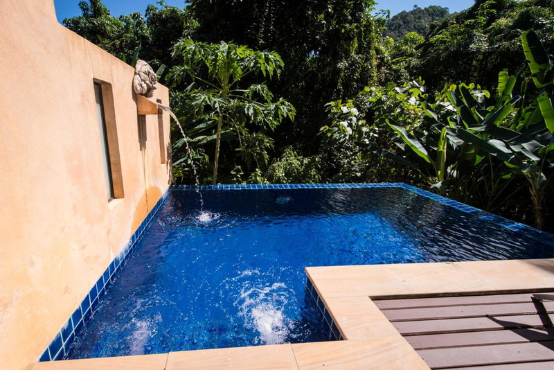 Koh Chang Cliff Beach Resort, Ko Chang, Thailand