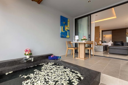 Kudo Hotel & Beach Club (Adults Only), Kathu, Tailandia