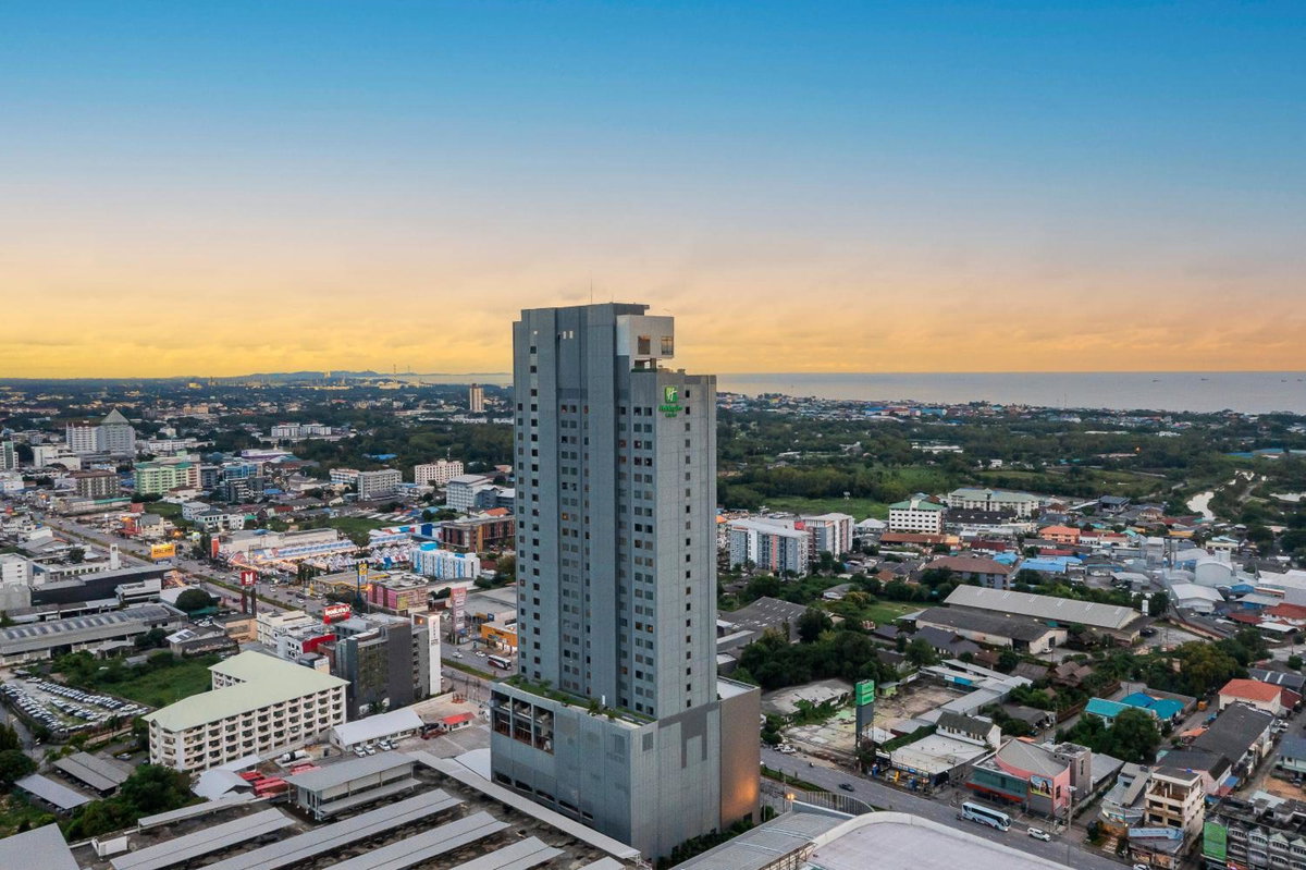 Hotel · Holiday Inn & Suites Rayong City Centre by IHG, Rayong