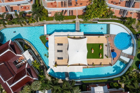 Phunawa Resort Phuket Karon Beach, Ban Chalong, ประเทศไทย
