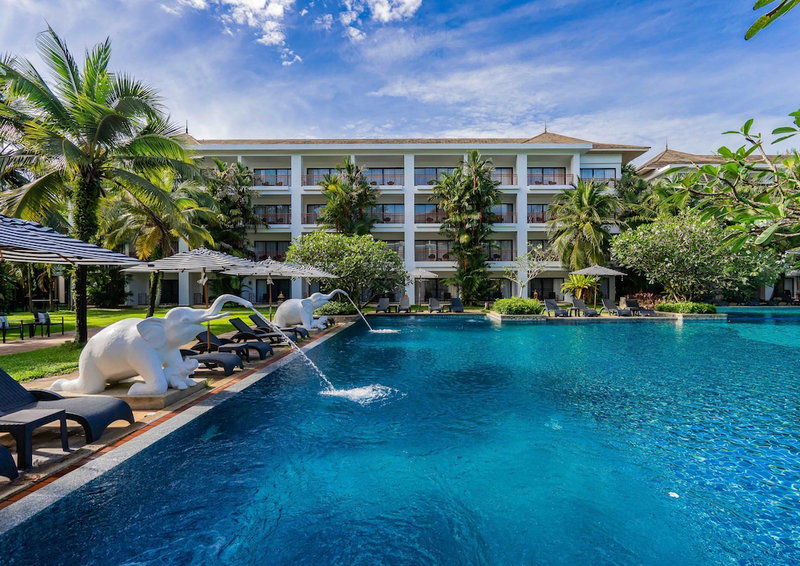 Naithonburi Beach Resort, Kathu, Thailand