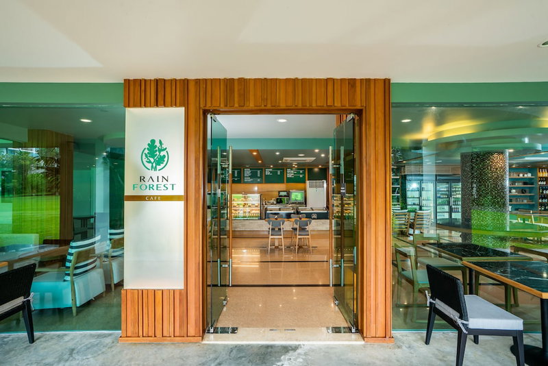 Naithonburi Beach Resort, Kathu, Thailand