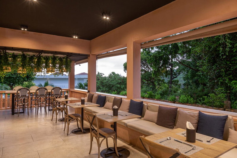 Amala Grand Bleu Resort Hilltops, Kathu, Thailand