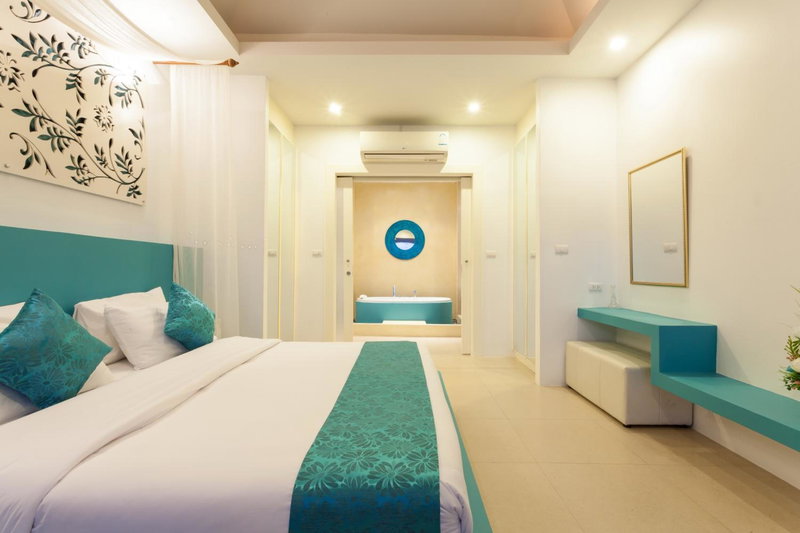 Amala Grand Bleu Resort Hilltops, Kathu, Thailand