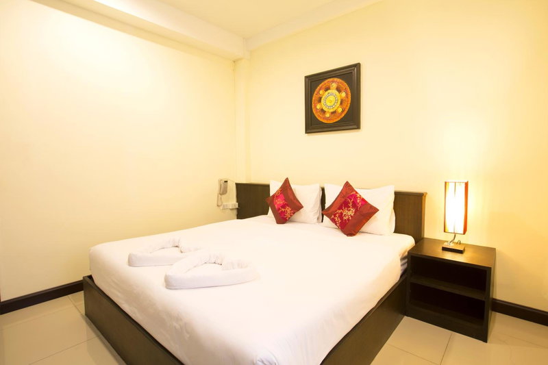 The Elegant Patong, Kathu, Thailand