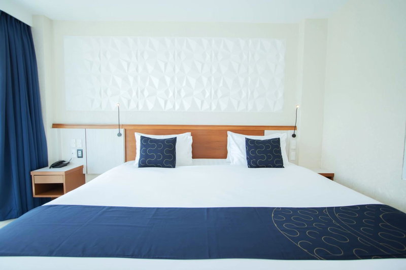 Sira Grande Hotel, Patong, Kathu, Thailand