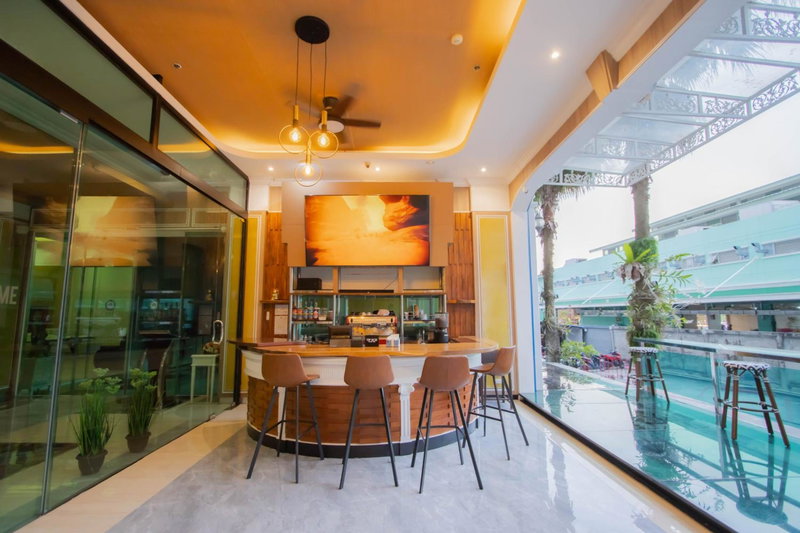 Sira Grande Hotel, Patong, Kathu, Thailand
