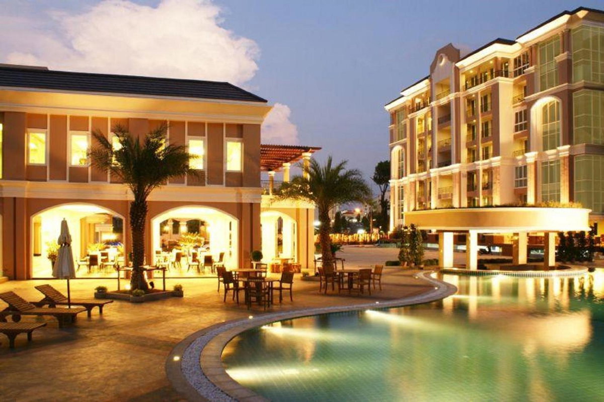 Hotel · LK Legend, Pattaya