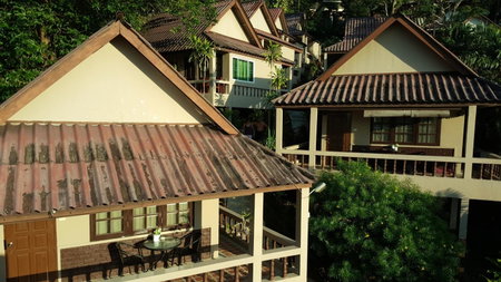 Kata Beachwalk Hotel and Bungalows, Ban Chalong, ประเทศไทย