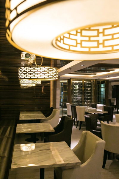 Arte Hotel - SHA Extra Plus, Makkasan, Thailand
