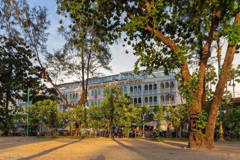 Modern Living Hotel, Kathu, Thailand
