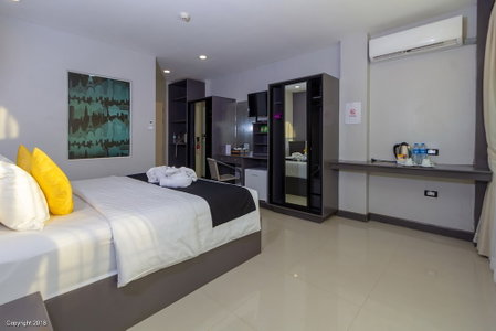 Modern Living Hotel, Kathu, Thailand