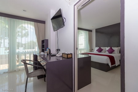 Modern Living Hotel, Kathu, Thailand