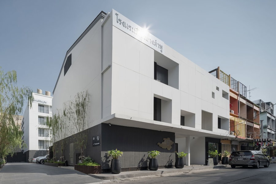 Lilit Bang Lumphu Hotel, Bangkok, Thailand
