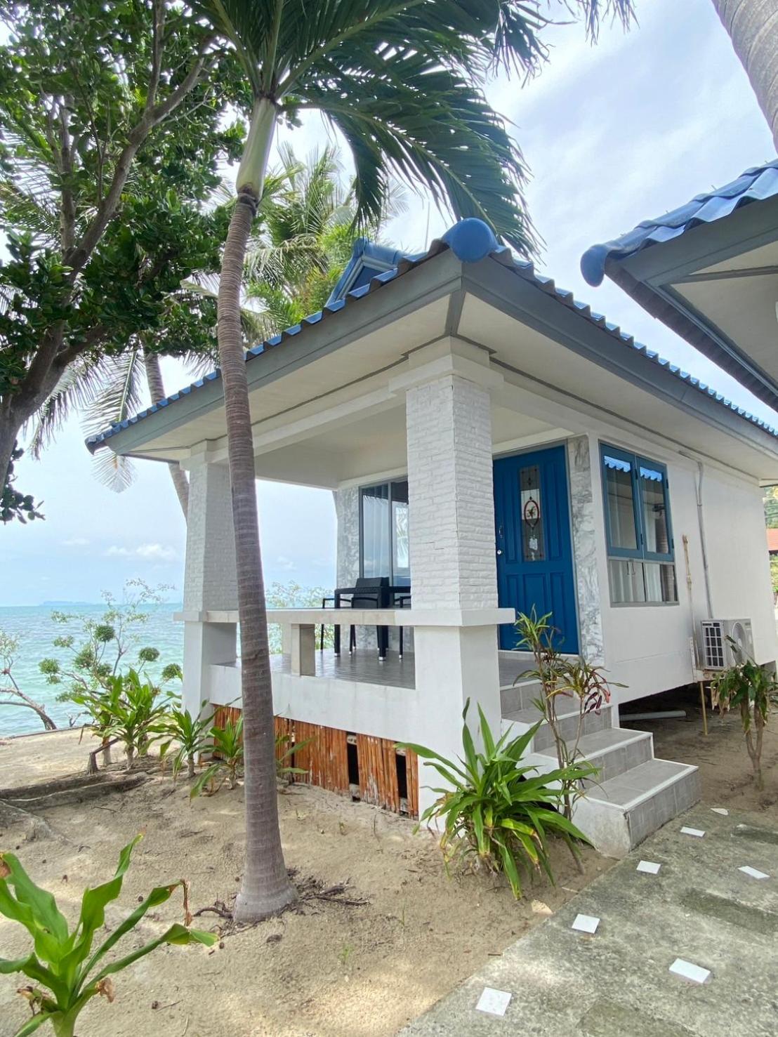 Sunset Beach Villas, Thailand