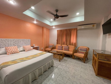 Summer Breeze Hotel, Kathu, Thailand