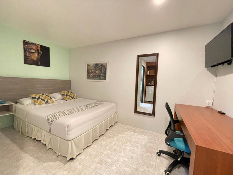 Summer Breeze Hotel, Kathu, Thailand