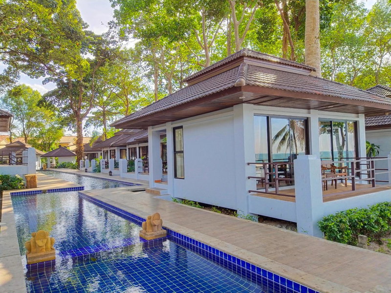Chang Buri Resort & Koh Chang Hillside, Ko Chang, Thailand
