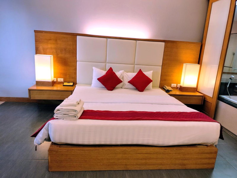 Chang Buri Resort & Koh Chang Hillside, Ko Chang, Thailand