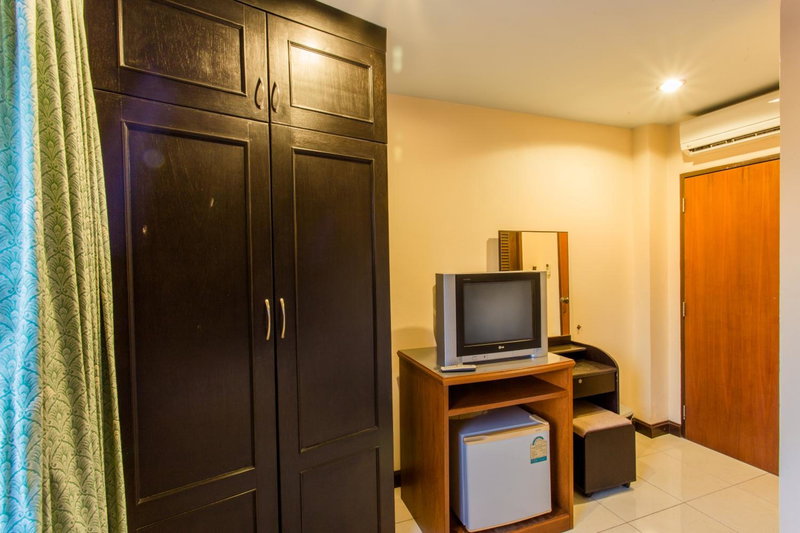 Surin Sunset Hotel - SHA, Kathu, Thailand