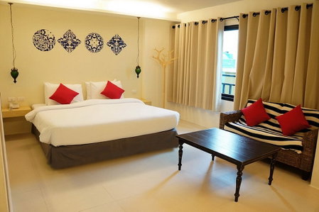 Acca Patong Apartments, คาทุ, ประเทศไทย