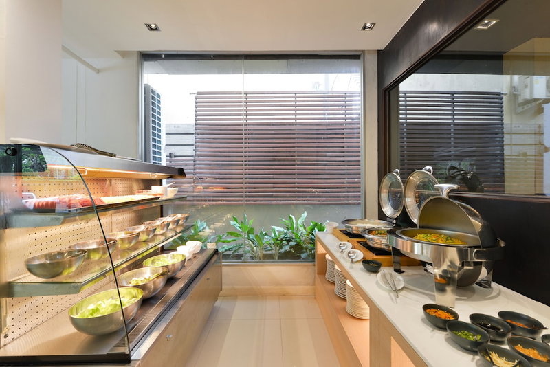 Royal View Resort, Makkasan, Thailand