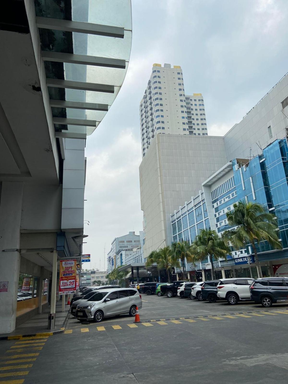 Desatu Hotel, Индонезия