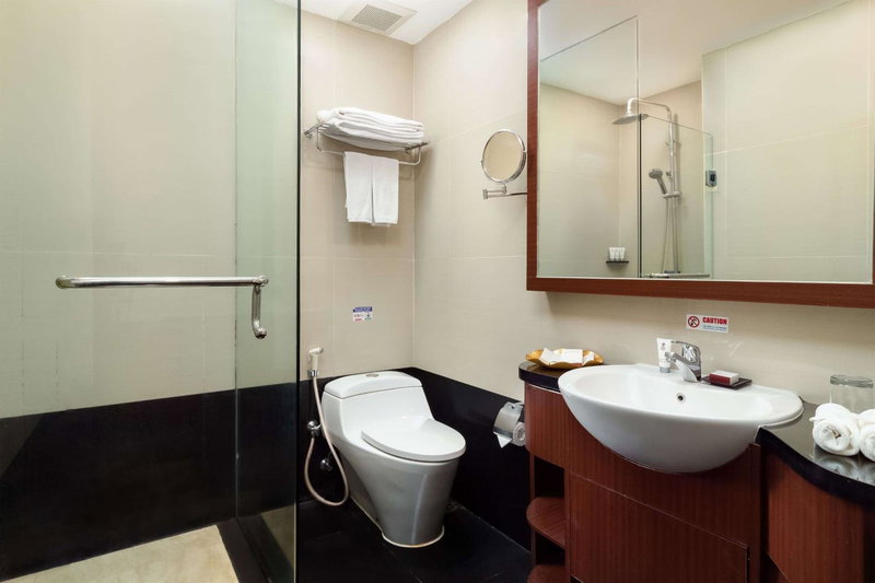Best Western Plus Makassar Beach, Makassar, Indonesia