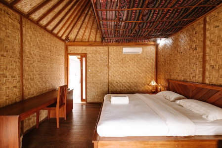 Dream Hotel, Praya, Indonesia