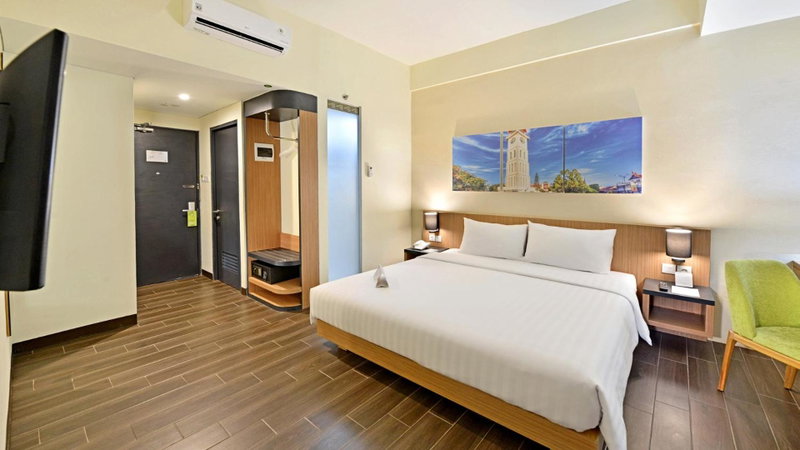 Whiz Prime Hotel Khatib Sulaiman Padang, Padang, Indonesia