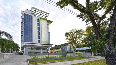Whiz Prime Hotel Khatib Sulaiman Padang, Padang, Indonesia