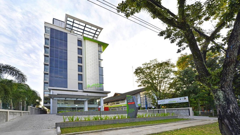 Whiz Prime Hotel Khatib Sulaiman Padang, Padang, Indonesia