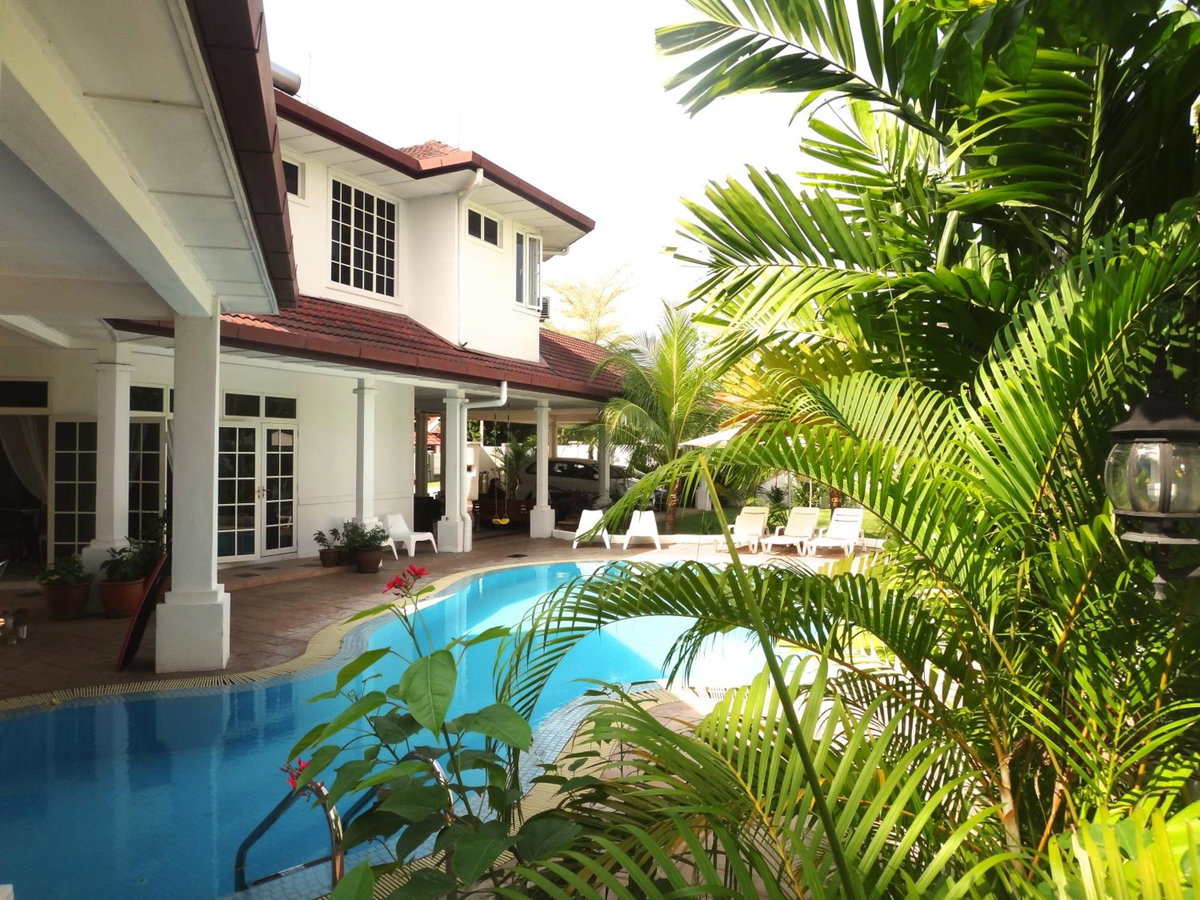 Hotel · Rumah Putih B&B Sepang - KLIA 1&2, Kampung Baharu Nilai